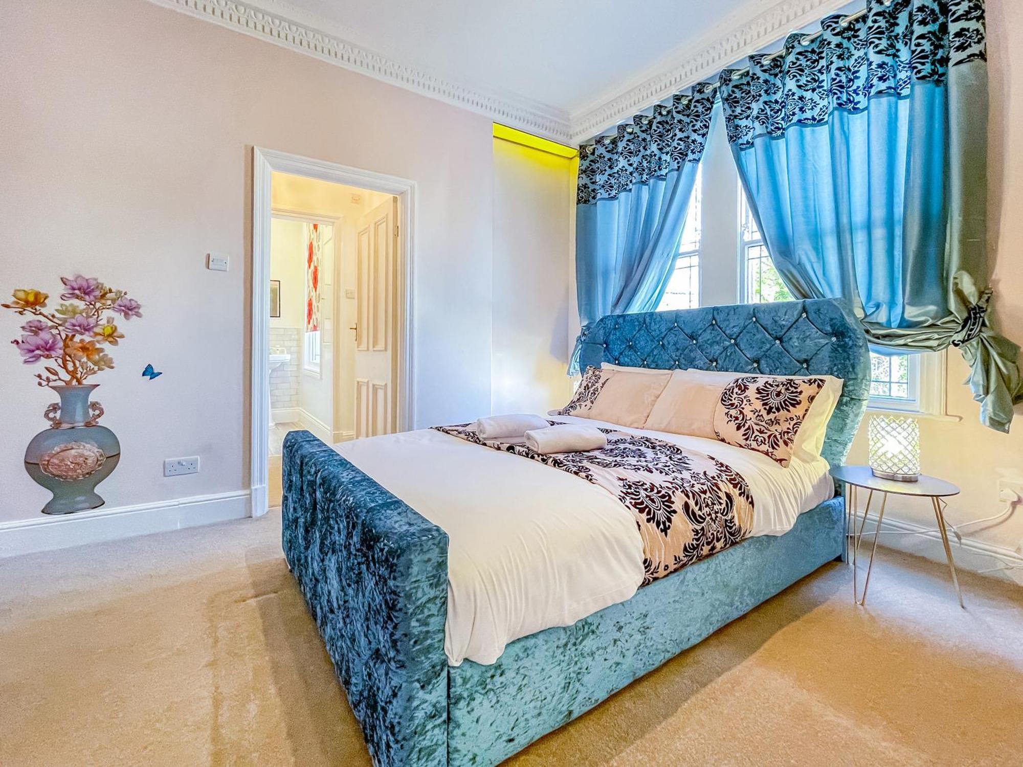 *Rf9Bc* For Your Most Relaxed & Cosy Stay + Free Parking + Free Fast Wifi * Leeds  Dış mekan fotoğraf